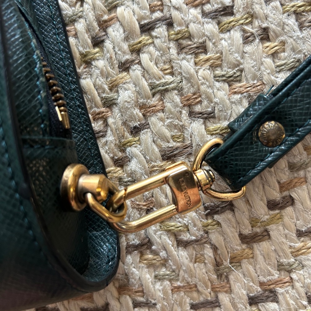Louis Vuitton Taiga Green Clutch View 5